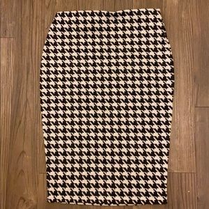 Express Houndstooth Pencil Skirt